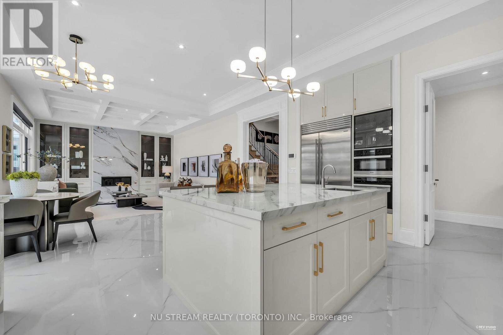 108 Abitibi Avenue, Toronto, Ontario  M2M 2V6 - Photo 9 - C13024186