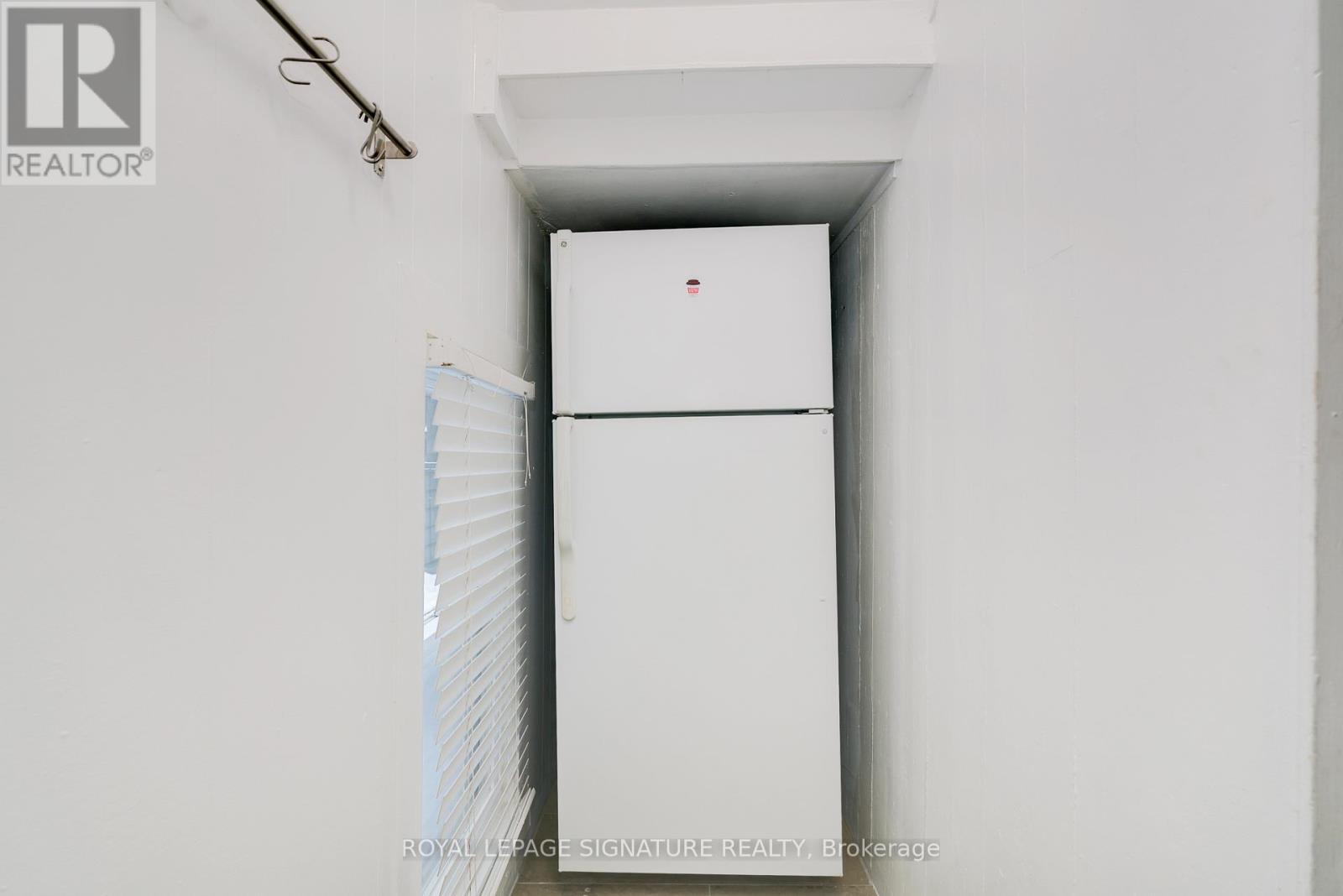 Unit 2 - 27 Hillsboro Avenue, Toronto, Ontario  M5R 1S6 - Photo 7 - C12940380