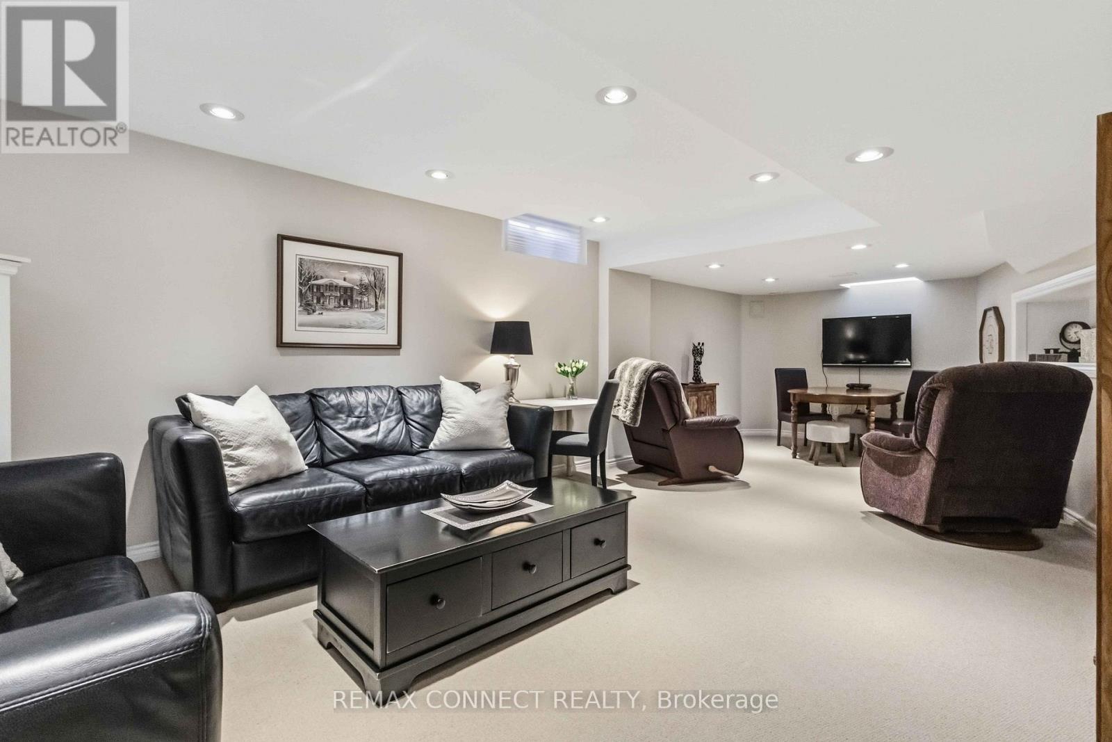 37 Duggan Avenue, Whitby, Ontario  L1M 1J1 - Photo 28 - E13023924