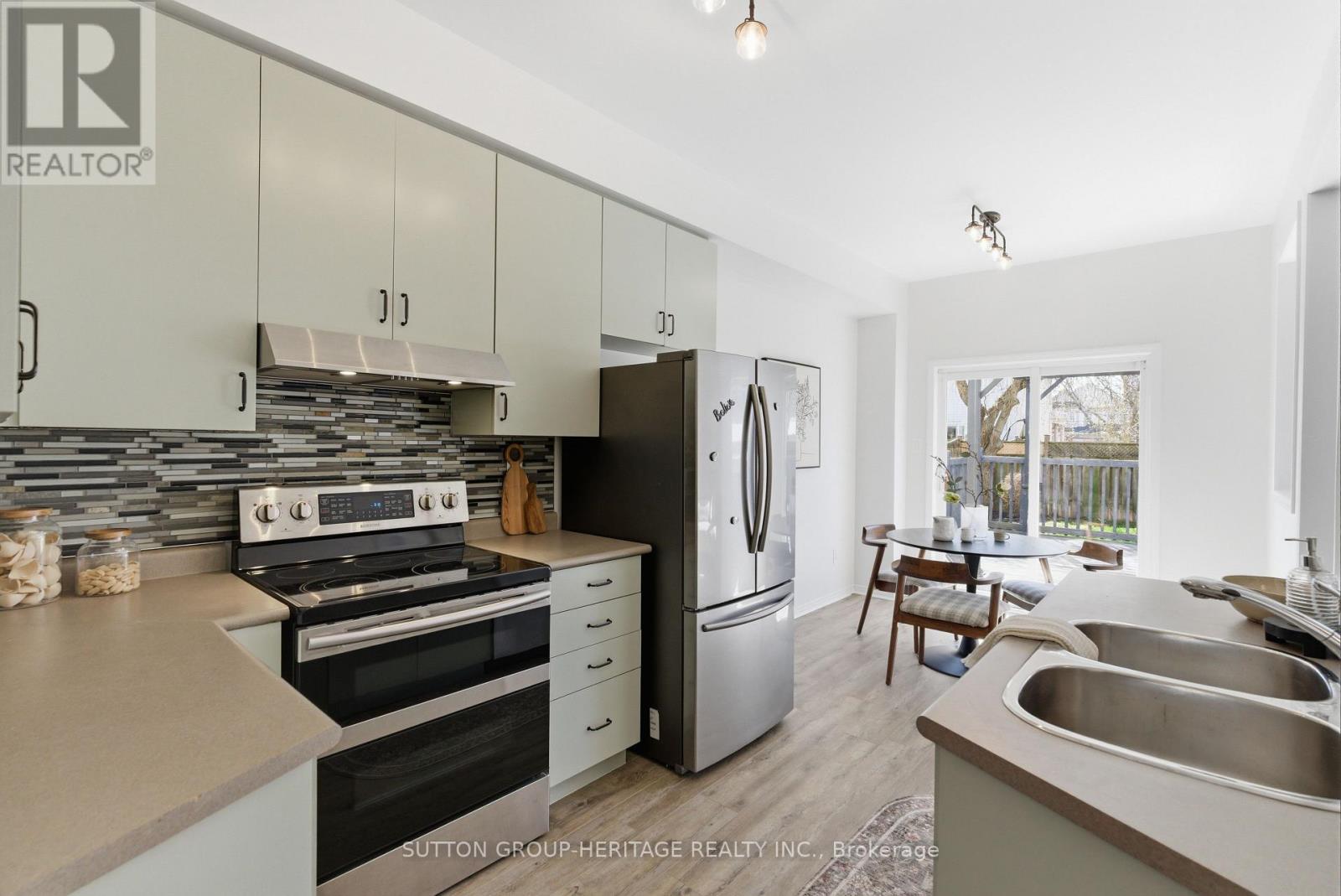 54 Tallships Drive, Whitby, Ontario  L1N 9X7 - Photo 18 - E13023932