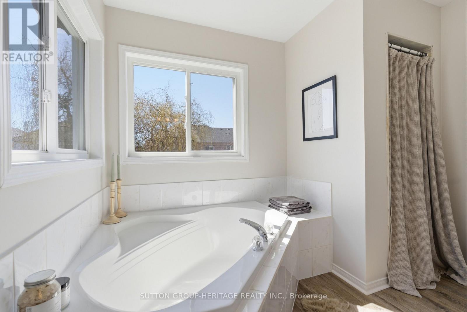 54 Tallships Drive, Whitby, Ontario  L1N 9X7 - Photo 29 - E13023932