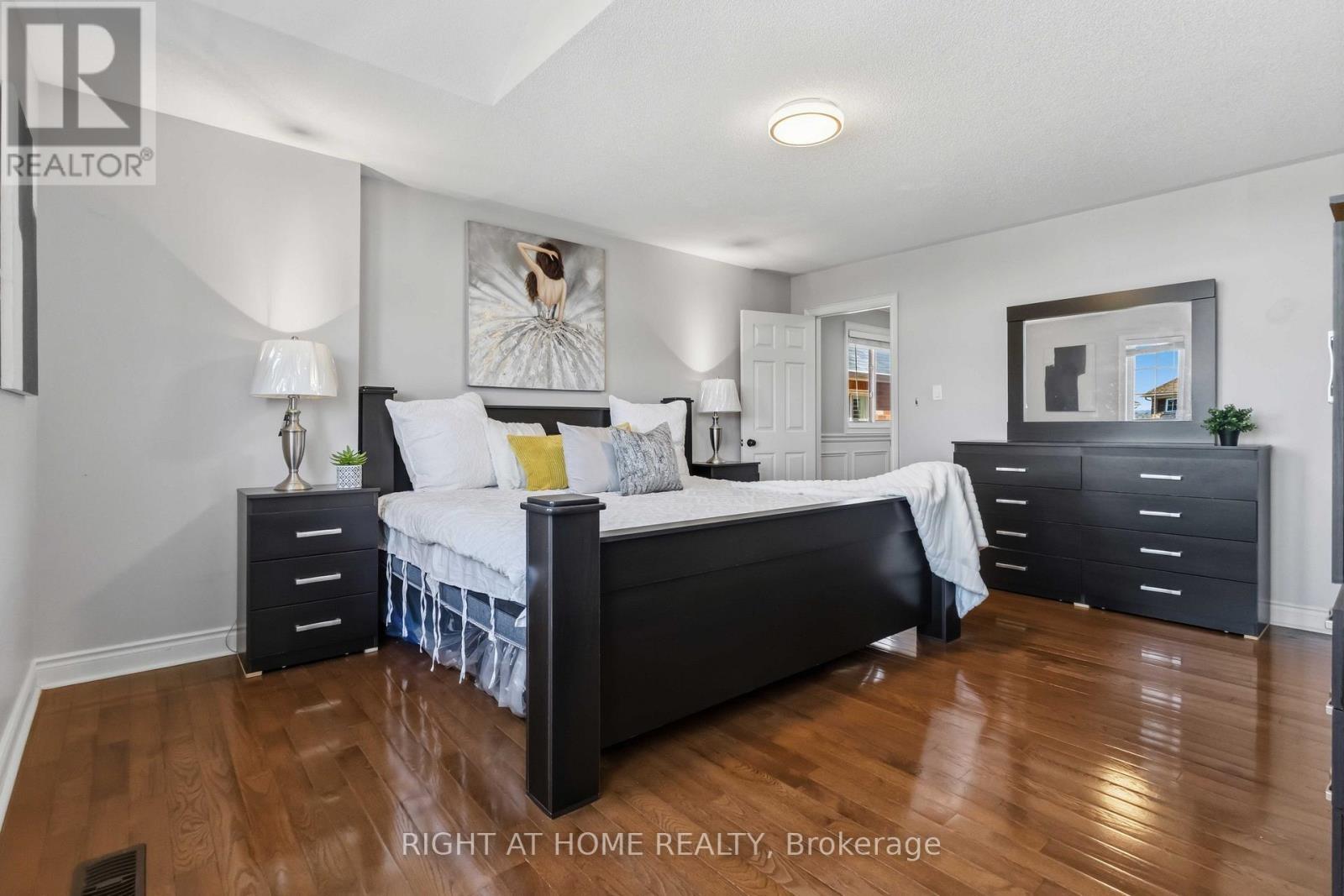 1649 Quail Run Drive, Oshawa, Ontario  L1K 0L9 - Photo 21 - E13024054