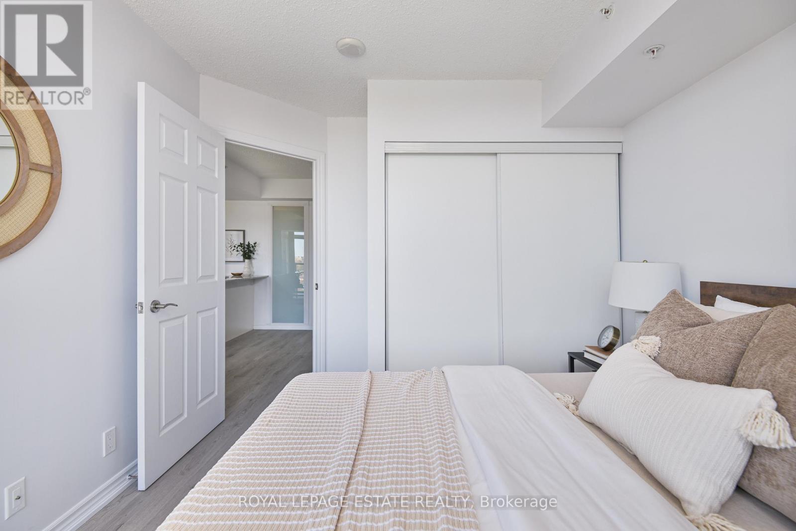 505 - 280 Donlands Avenue, Toronto, Ontario  M4J 0A3 - Photo 5 - E13024068