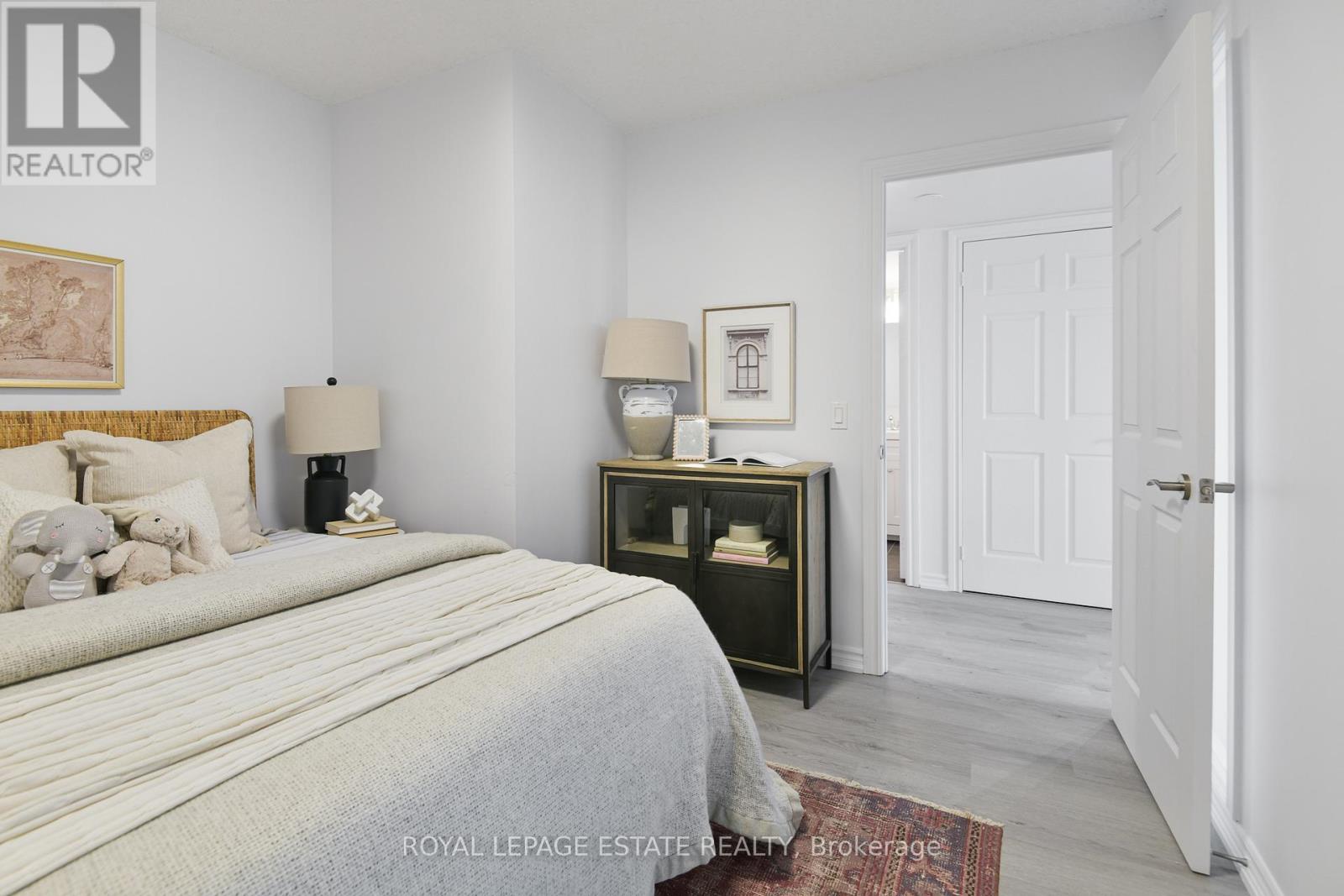 505 - 280 Donlands Avenue, Toronto, Ontario  M4J 0A3 - Photo 7 - E13024068