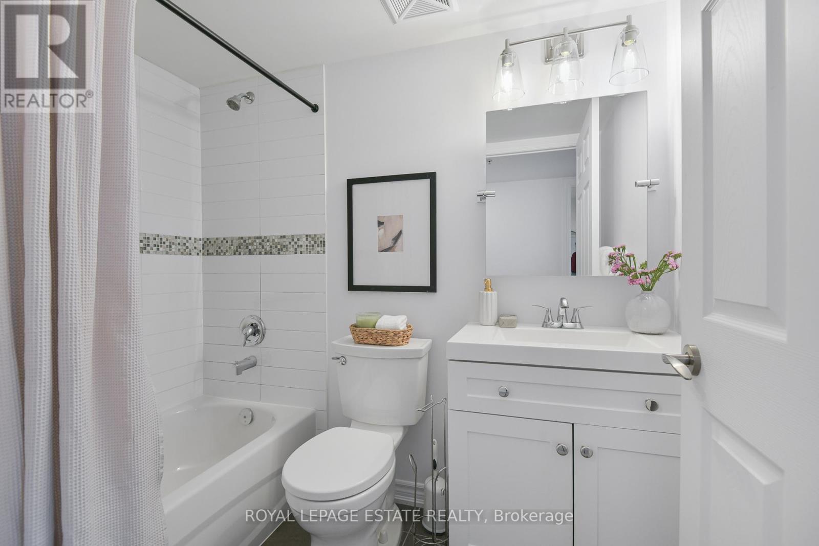 505 - 280 Donlands Avenue, Toronto, Ontario  M4J 0A3 - Photo 8 - E13024068