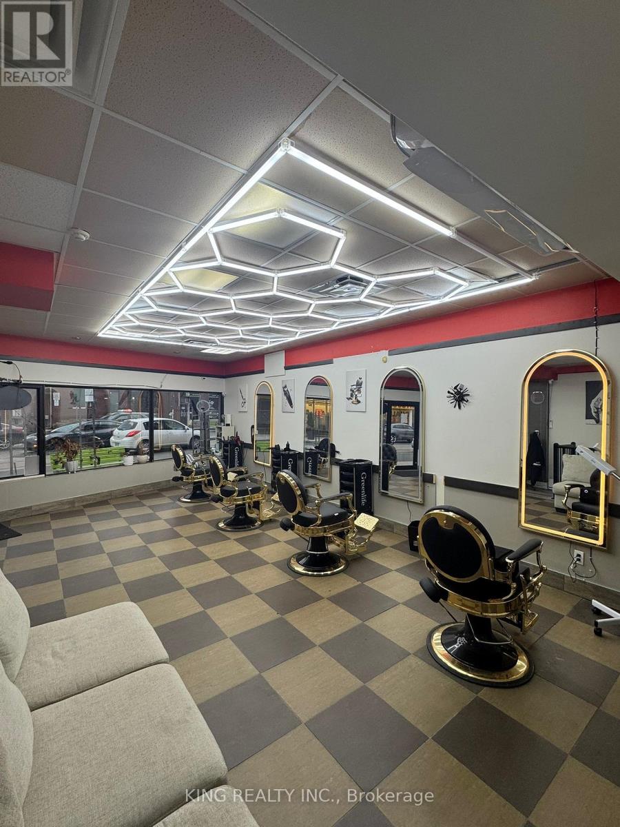 733 Broadview Avenue, Toronto, Ontario  M4K 2P6 - Photo 3 - E13024146