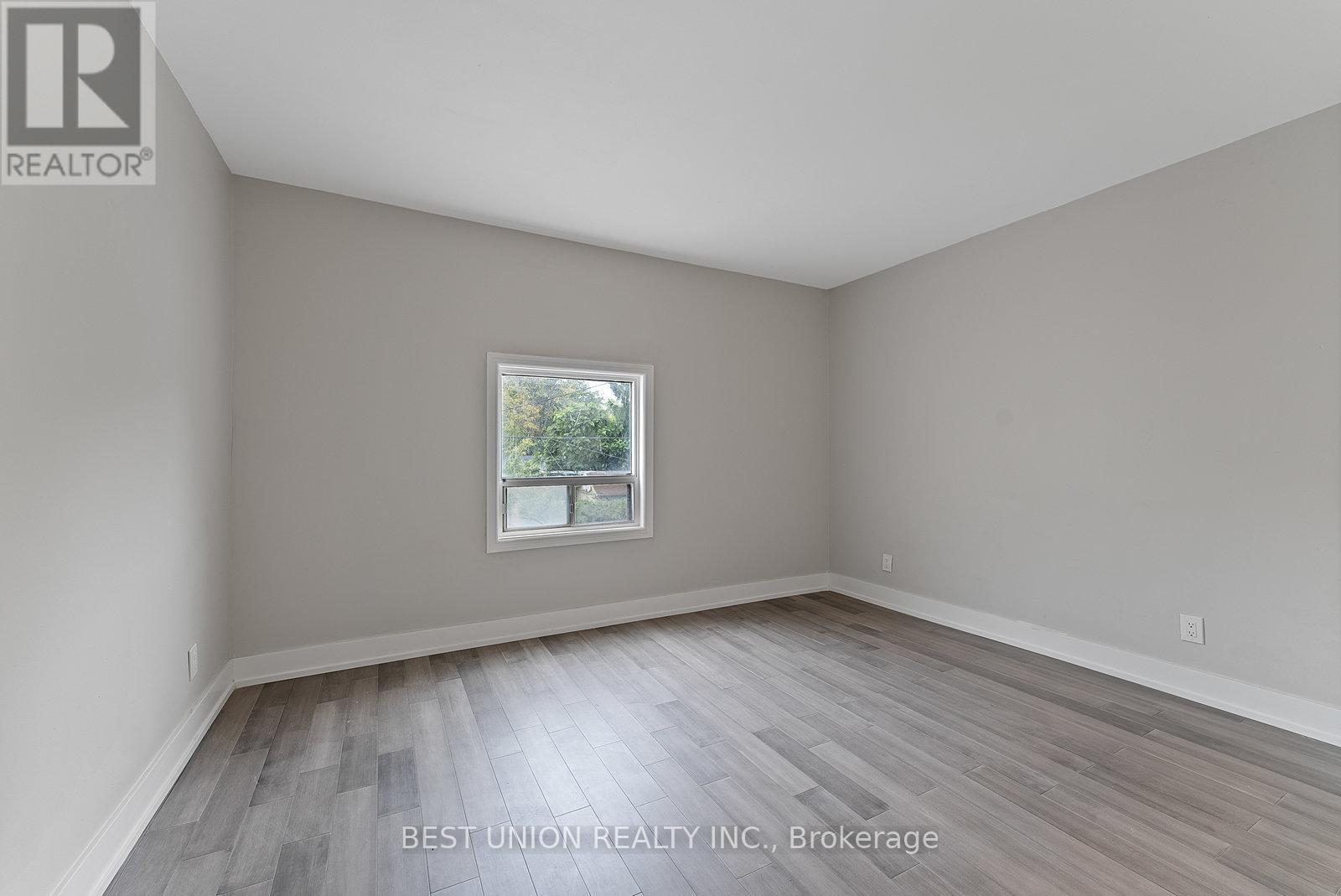 898 Greenwood Avenue, Toronto, Ontario  M4J 4B8 - Photo 19 - E13024174