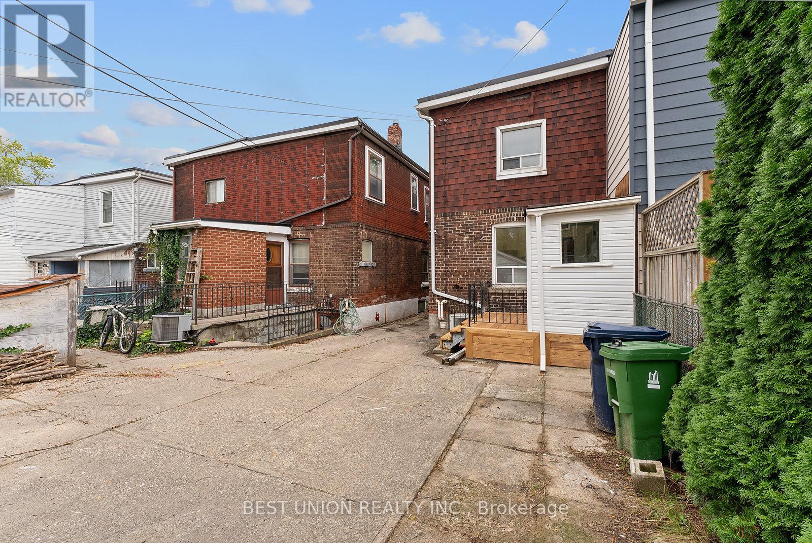 898 Greenwood Avenue, Toronto, Ontario  M4J 4B8 - Photo 31 - E13024174