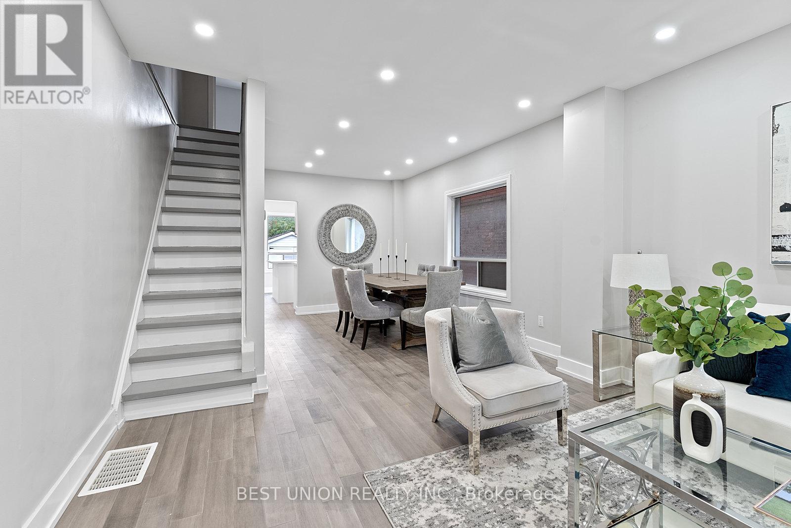 898 Greenwood Avenue, Toronto, Ontario  M4J 4B8 - Photo 6 - E13024174