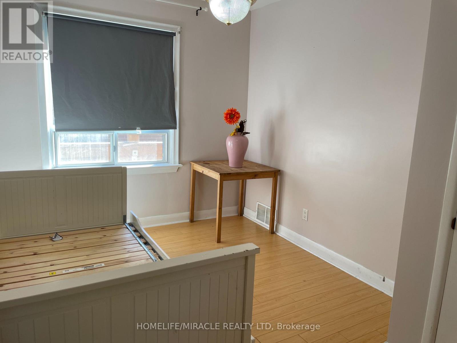 Main Floor - 45 Martorino Drive, Toronto, Ontario  M1K 2J3 - Photo 10 - E13024182