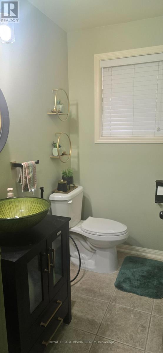 122 Medland Avenue, Whitby, Ontario  L1P 1W7 - Photo 28 - E13024218