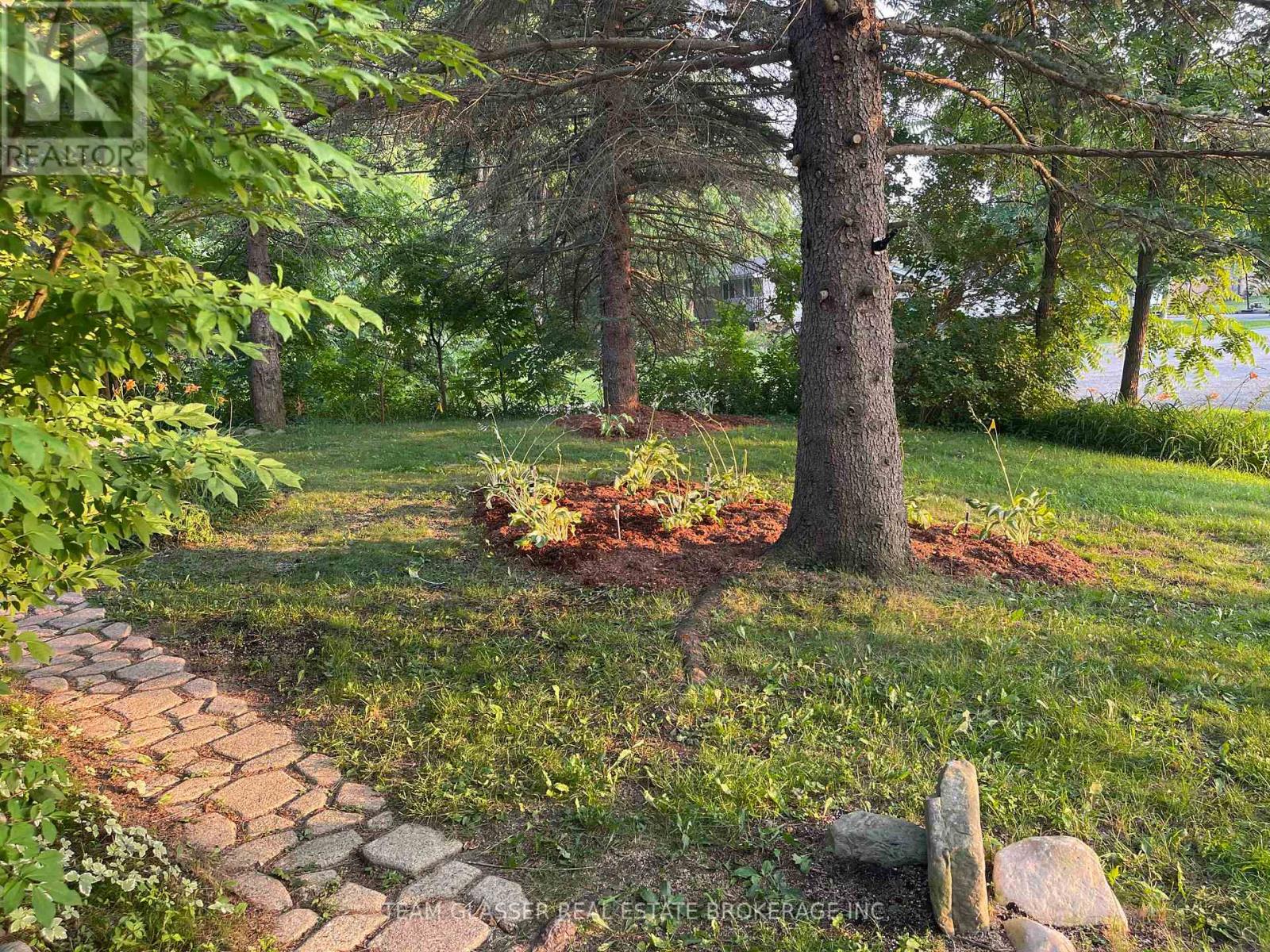 214 North Street, Thames Centre, Ontario  N0L 1G3 - Photo 3 - X12858118