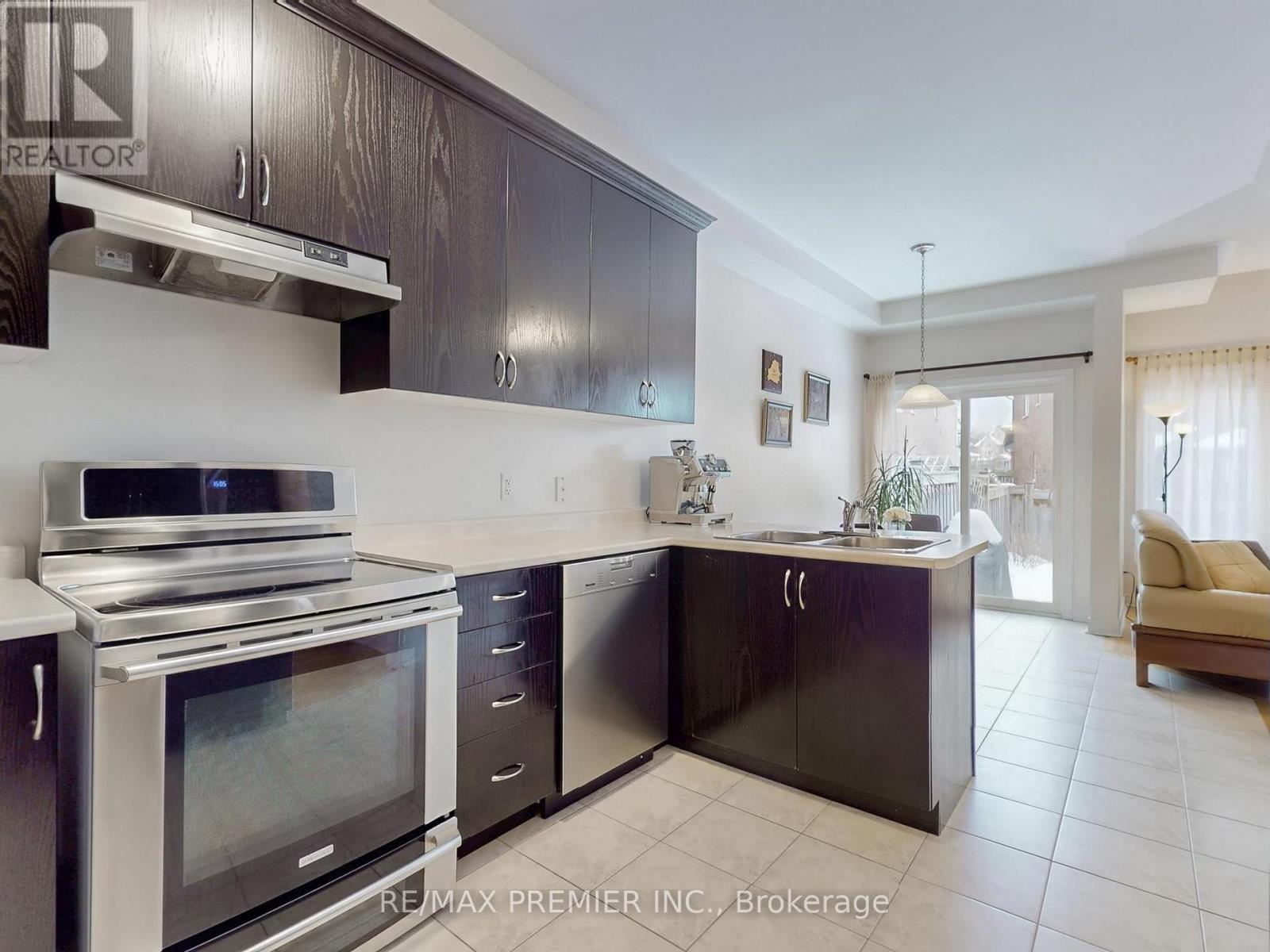 32 Blue Grouse Road, Vaughan, Ontario  L6A 4B9 - Photo 11 - N13019120