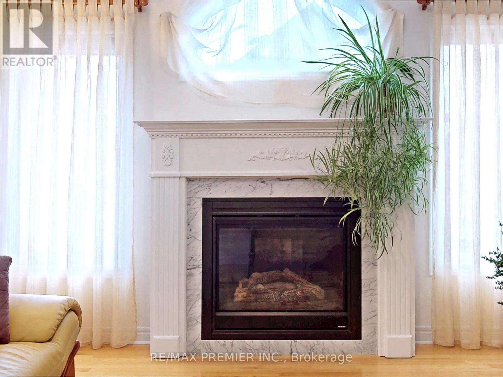 32 Blue Grouse Road, Vaughan, Ontario  L6A 4B9 - Photo 16 - N13019120