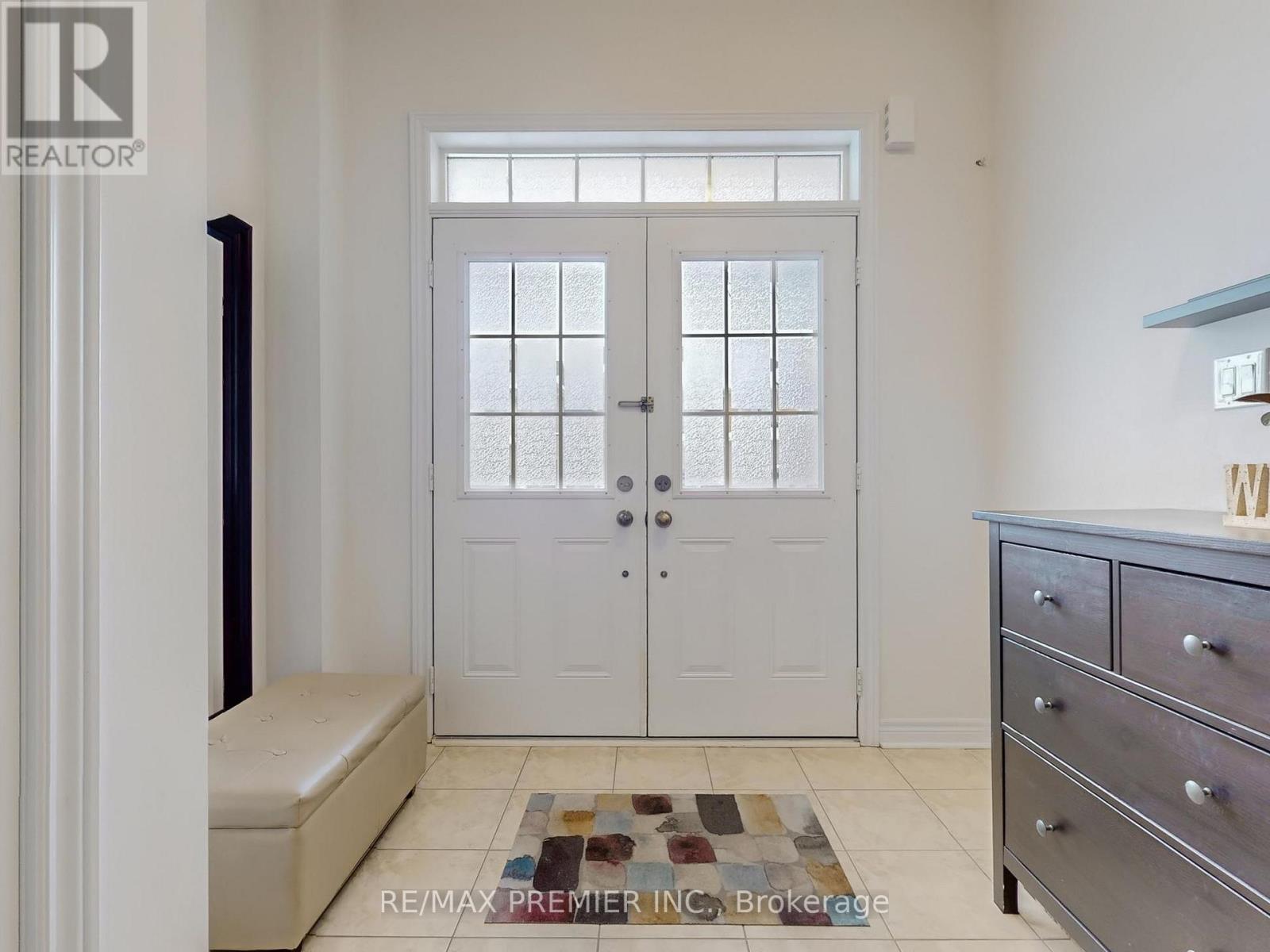 32 Blue Grouse Road, Vaughan, Ontario  L6A 4B9 - Photo 3 - N13019120