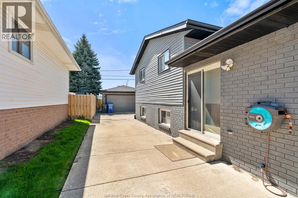 2707 Alexis Road, Windsor, Ontario  N8W 4A1 - Photo 37 - 26008731