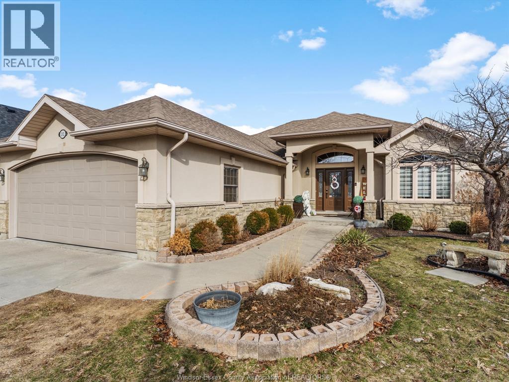 202 Ellison, Leamington, Ontario  N8H 0B2 - Photo 2 - 26008725