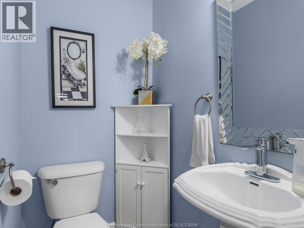 202 Ellison, Leamington, Ontario  N8H 0B2 - Photo 24 - 26008725