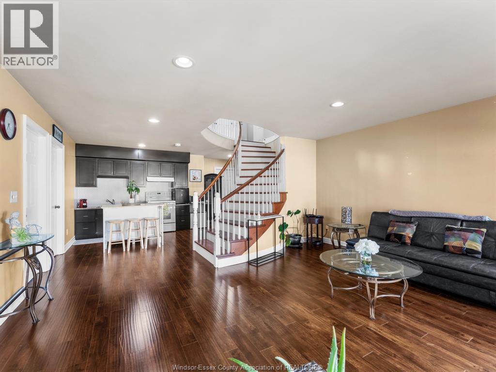 202 Ellison, Leamington, Ontario  N8H 0B2 - Photo 26 - 26008725