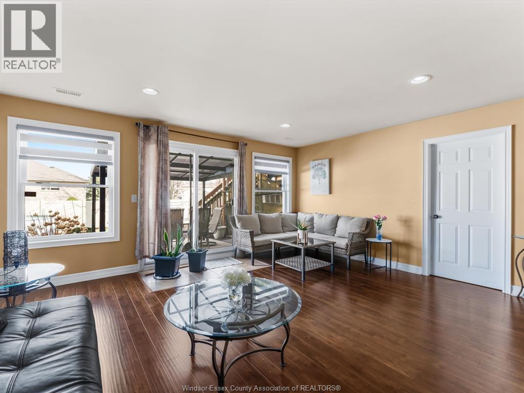 202 Ellison, Leamington, Ontario  N8H 0B2 - Photo 27 - 26008725