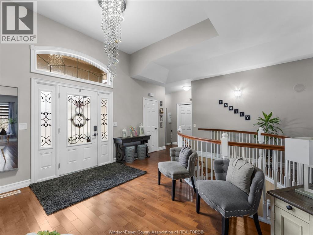 202 Ellison, Leamington, Ontario  N8H 0B2 - Photo 6 - 26008725