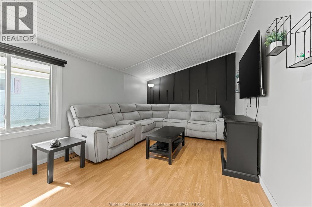 10 Hawthorne, Mcgregor, Ontario  N0R 1J0 - Photo 10 - 26008723