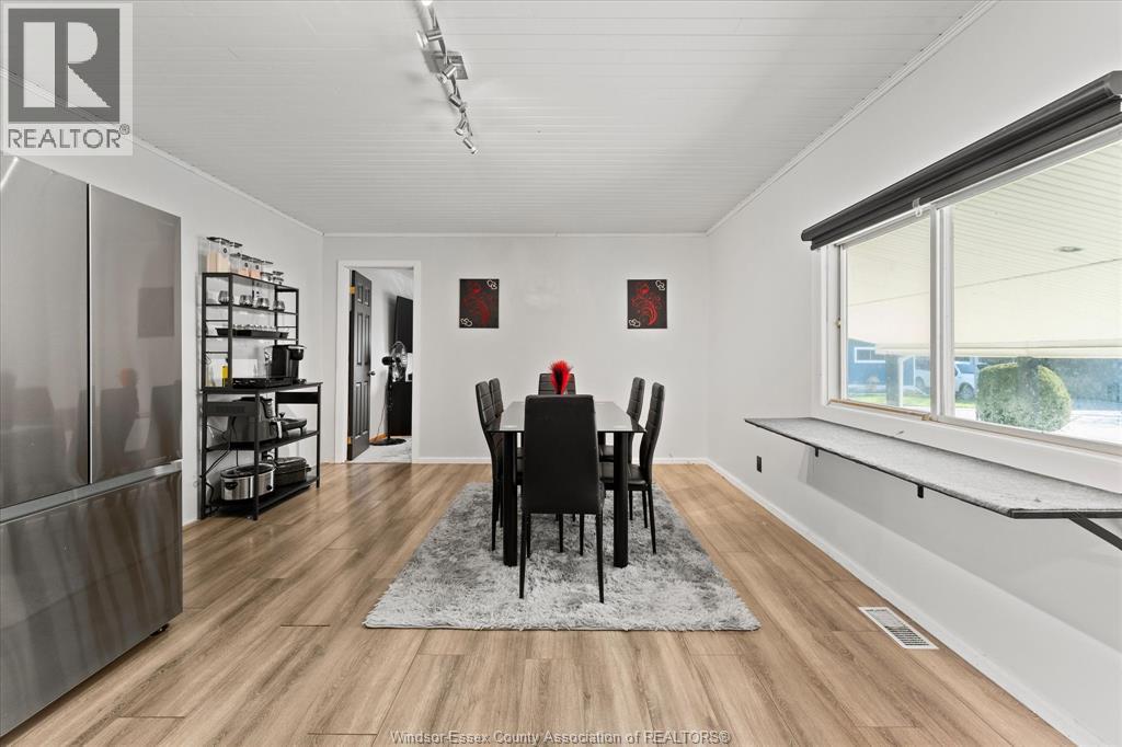 10 Hawthorne, Mcgregor, Ontario  N0R 1J0 - Photo 17 - 26008723