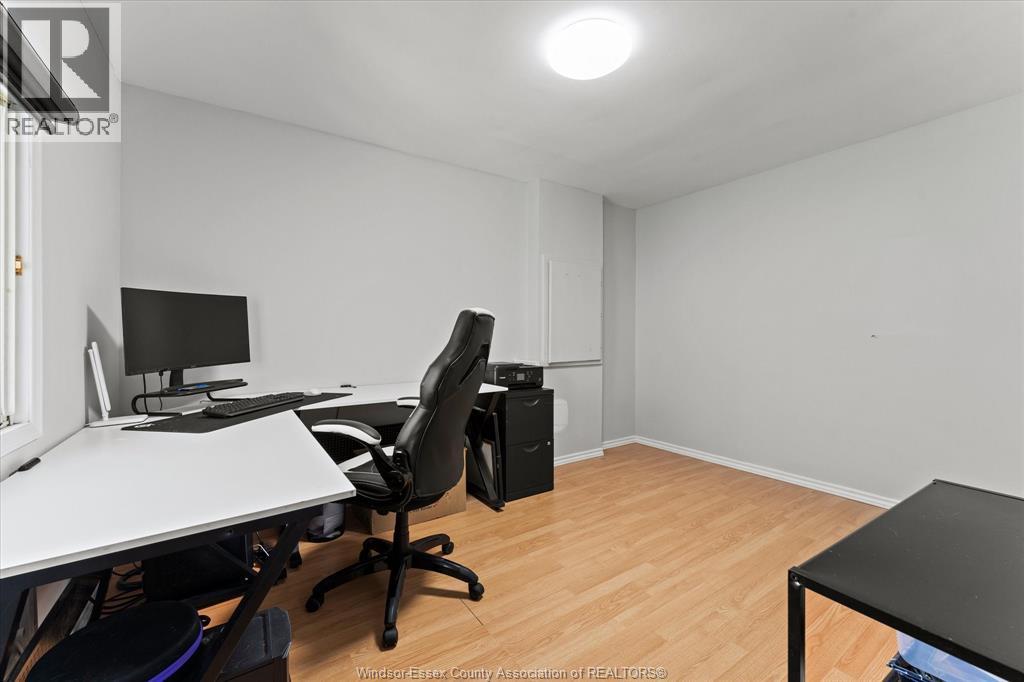 10 Hawthorne, Mcgregor, Ontario  N0R 1J0 - Photo 21 - 26008723