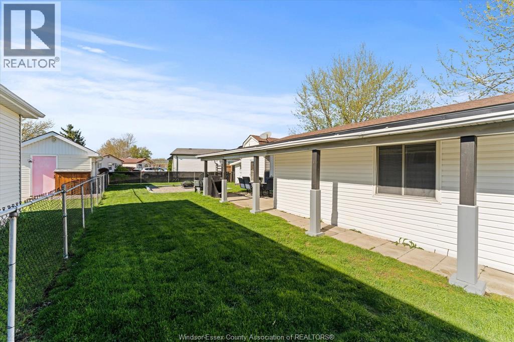 10 Hawthorne, Mcgregor, Ontario  N0R 1J0 - Photo 25 - 26008723