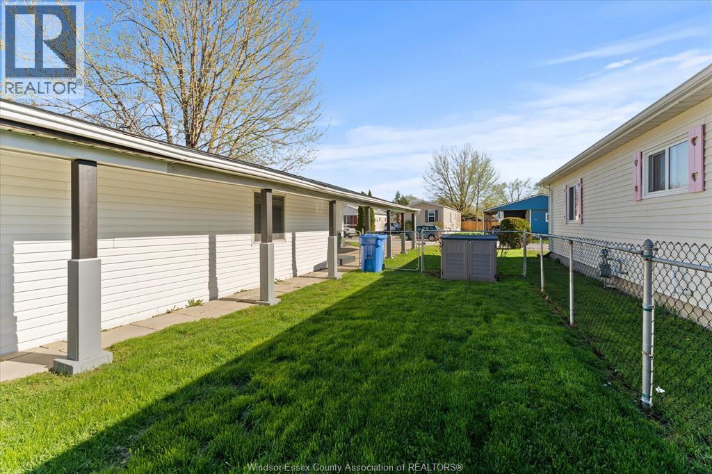 10 Hawthorne, Mcgregor, Ontario  N0R 1J0 - Photo 26 - 26008723