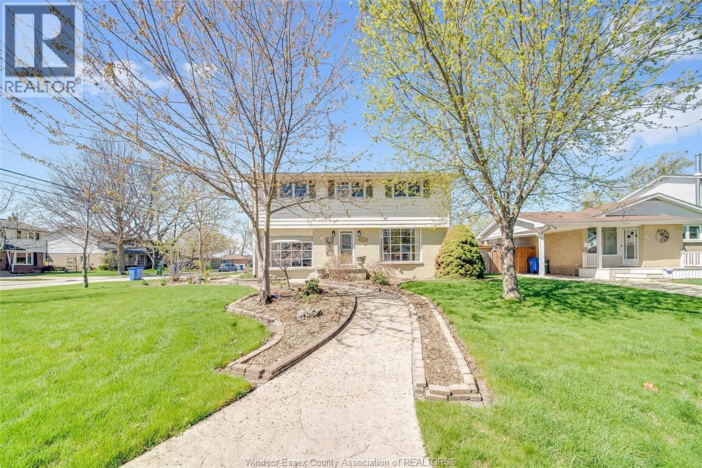 391 BETTY DRIVE, windsor, Ontario