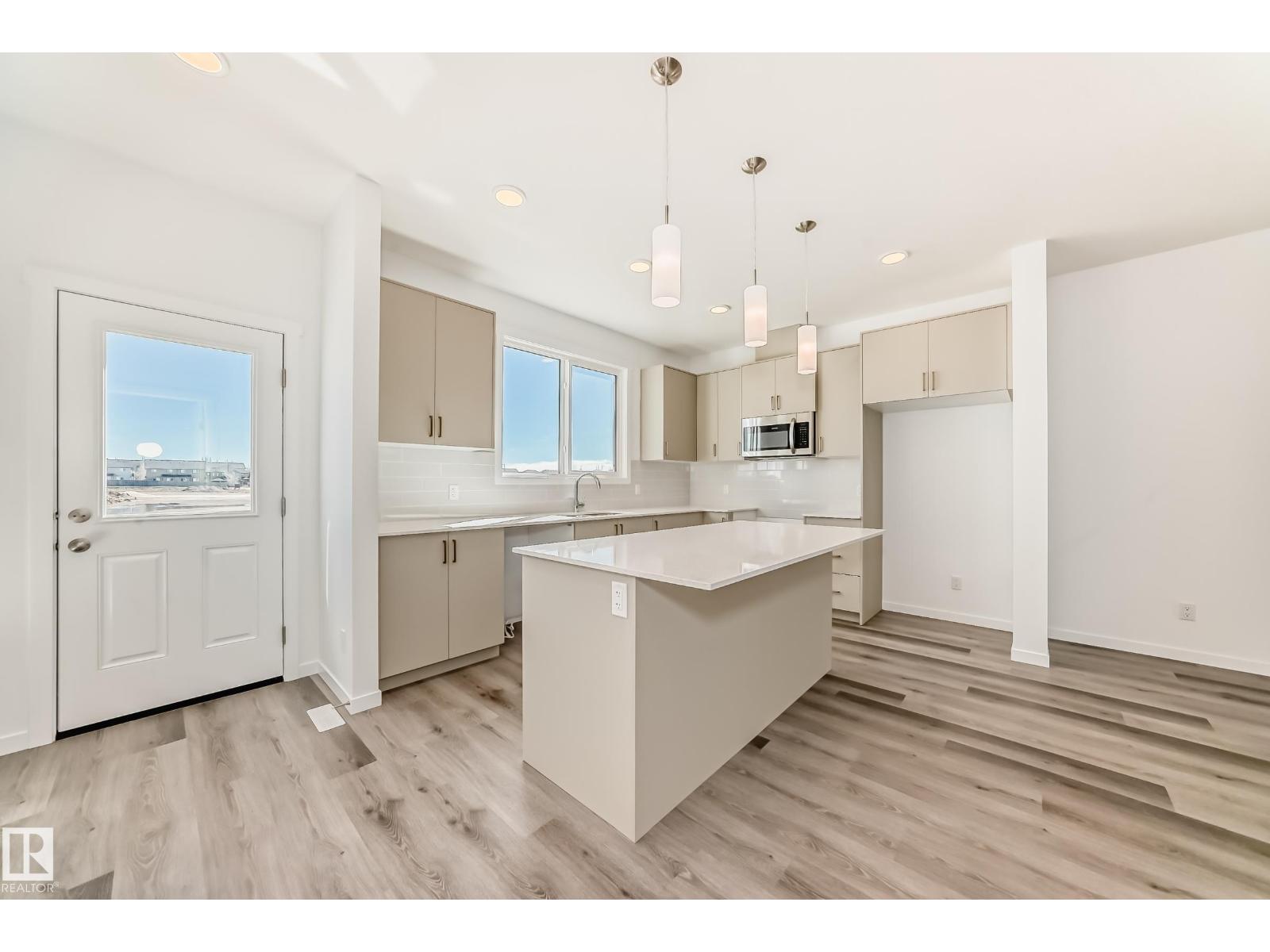 6409 63 St, Beaumont, Alberta  T4X 3E2 - Photo 4 - E4474091