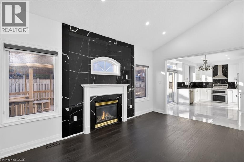 1017 Woodward Avenue, Milton, Ontario  L9T 5Y2 - Photo 6 - 40822482