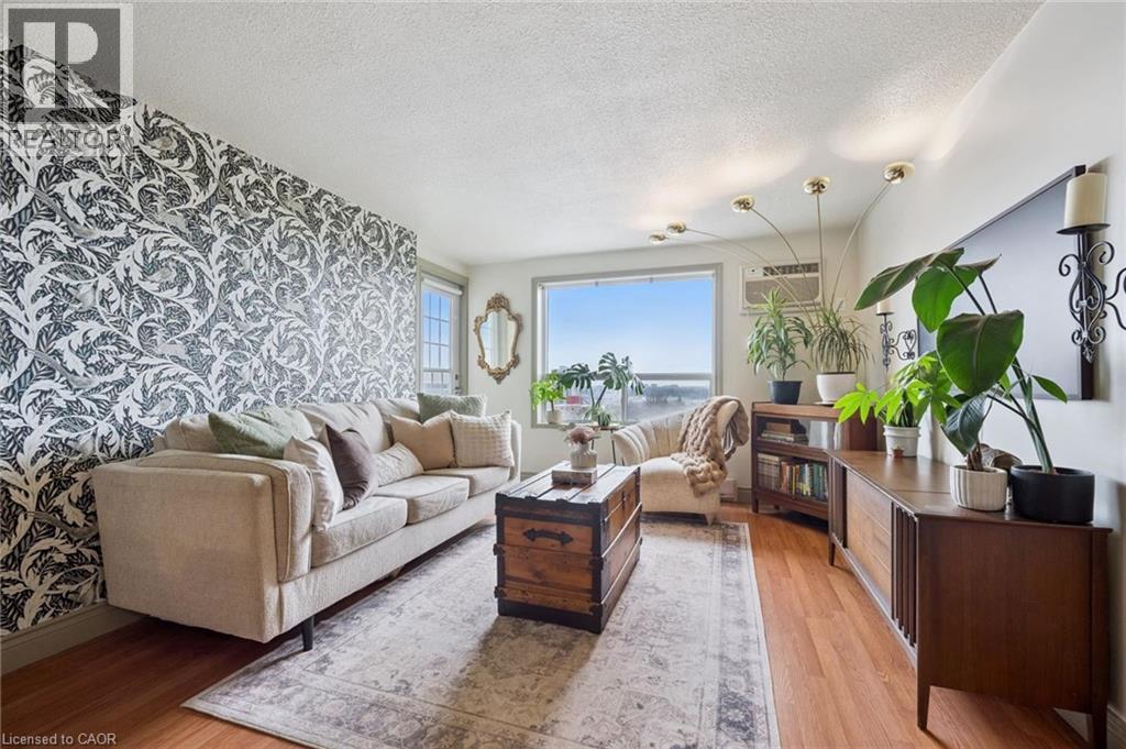 64 BENTON Street Unit# 1406, Kitchener, Ontario