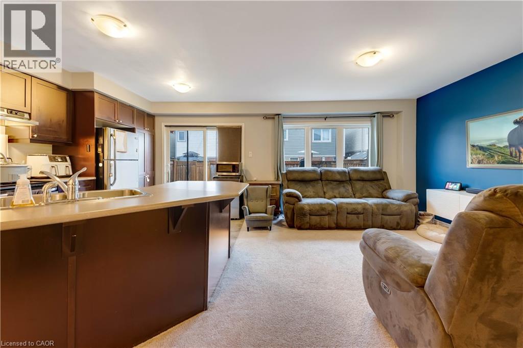 21 Postmaster Drive, Kitchener, Ontario  N2R 0J2 - Photo 8 - 40821657