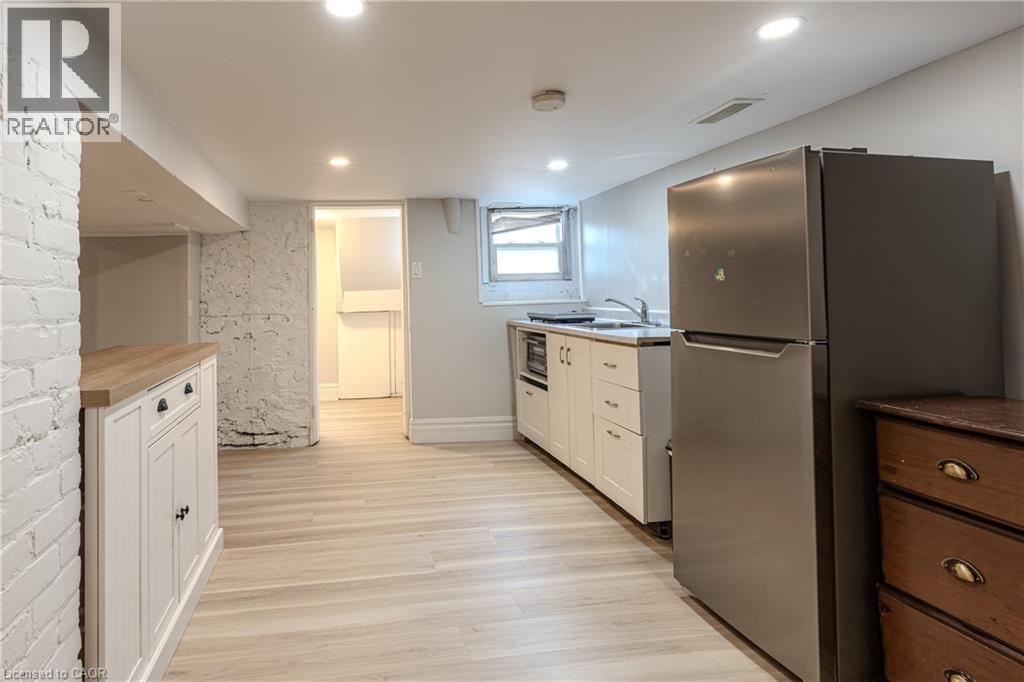 11 Aikman Avenue Unit# B, Hamilton, Ontario  L8M 1P6 - Photo 11 - 40821575