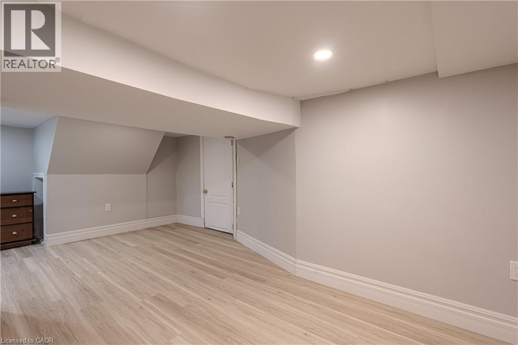 11 Aikman Avenue Unit# B, Hamilton, Ontario  L8M 1P6 - Photo 18 - 40821575