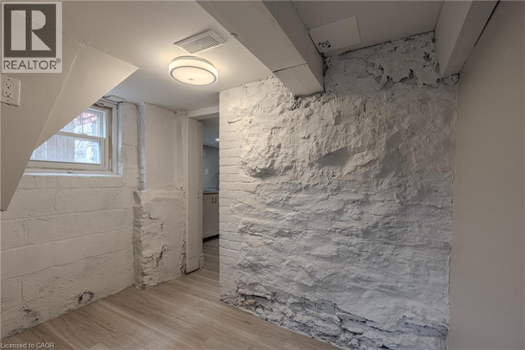 11 Aikman Avenue Unit# B, Hamilton, Ontario  L8M 1P6 - Photo 20 - 40821575