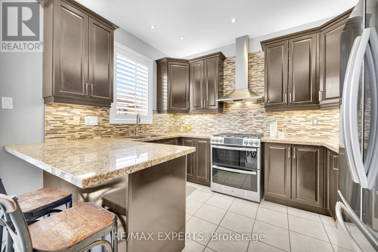 21 Beth Avenue, Richmond Hill, Ontario  L4E 0J8 - Photo 15 - N13023912