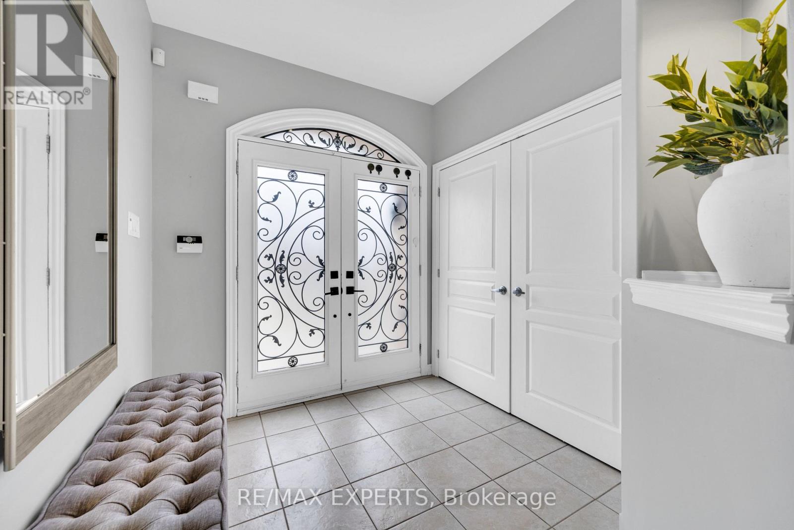 21 Beth Avenue, Richmond Hill, Ontario  L4E 0J8 - Photo 4 - N13023912