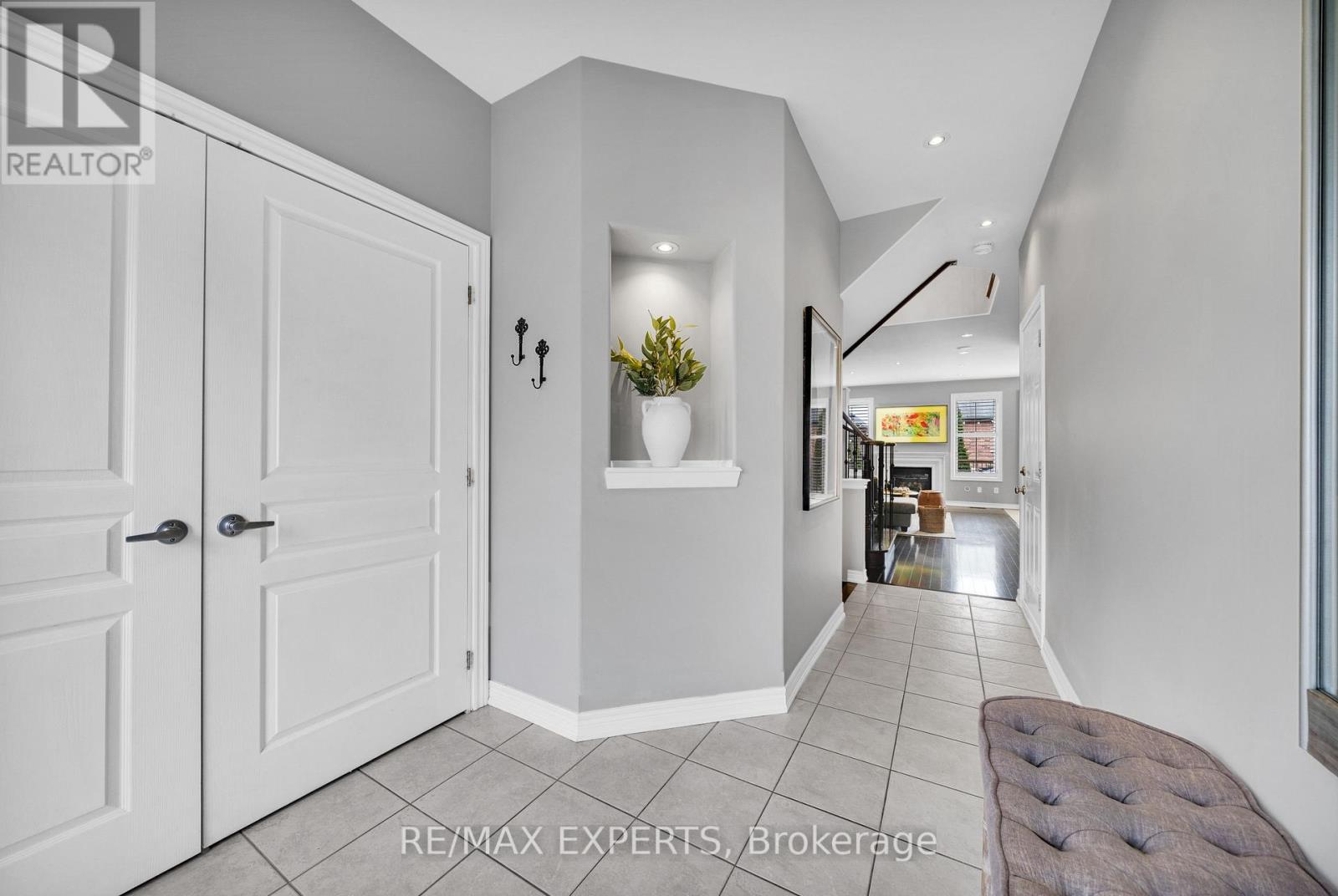 21 Beth Avenue, Richmond Hill, Ontario  L4E 0J8 - Photo 5 - N13023912