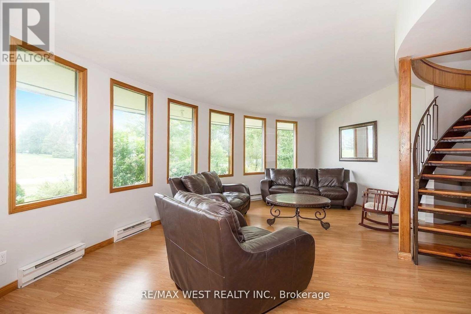 1065 Concession 8 Road, Adjala-Tosorontio, Ontario  L0G 1W0 - Photo 2 - N13023980