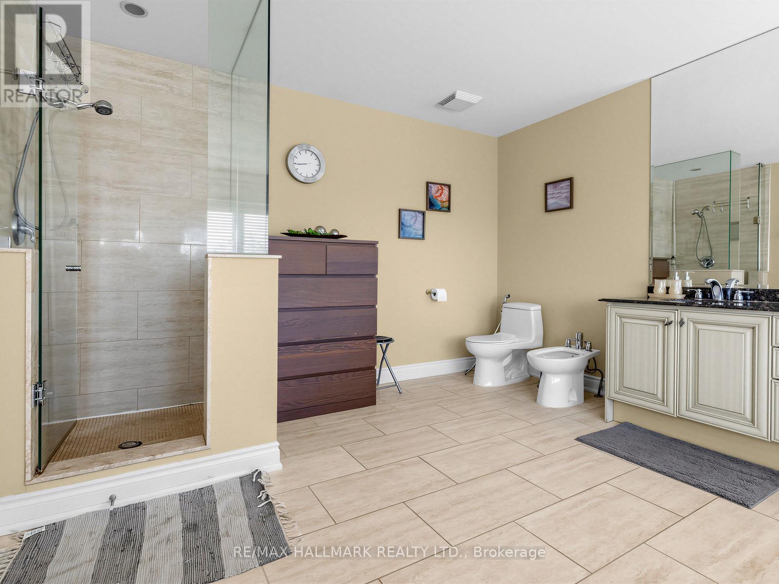 69 B Elm Grove Avenue, Richmond Hill, Ontario  L4E 2V4 - Photo 20 - N13024106