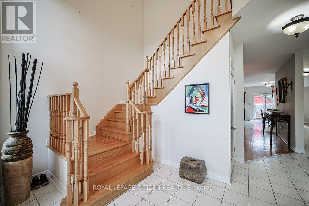 31 Burnhaven Avenue, Vaughan, Ontario  L6A 2P2 - Photo 7 - N13024138