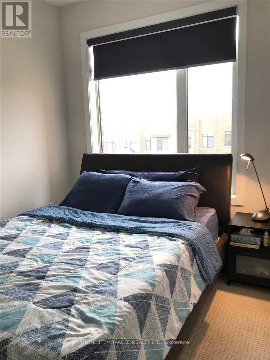 19 Glenngarry Crescent, Vaughan, Ontario  L6A 4Z4 - Photo 12 - N13024158