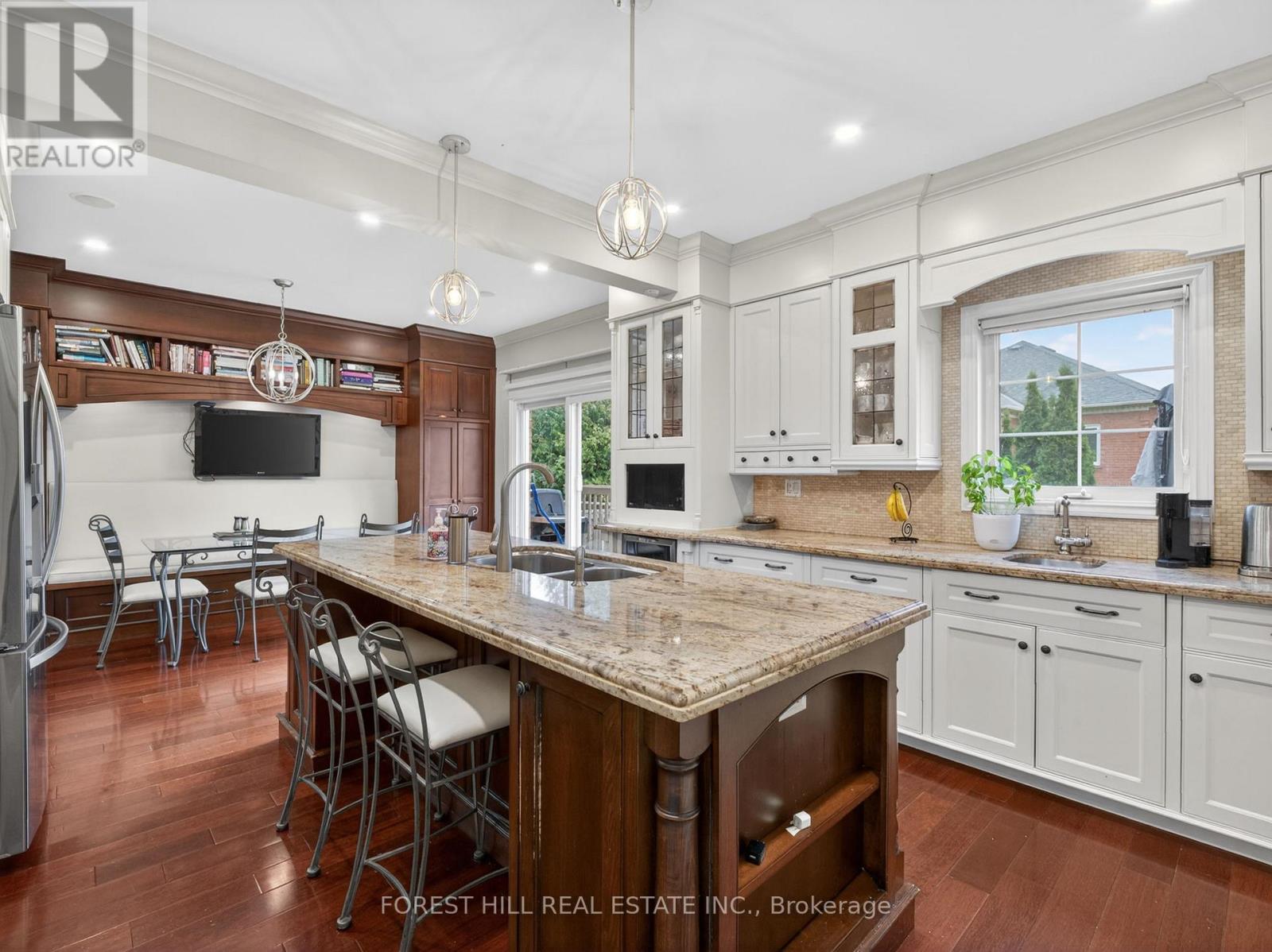 60 Gatcombe Circle, Richmond Hill, Ontario  L4C 9P5 - Photo 14 - N13024286