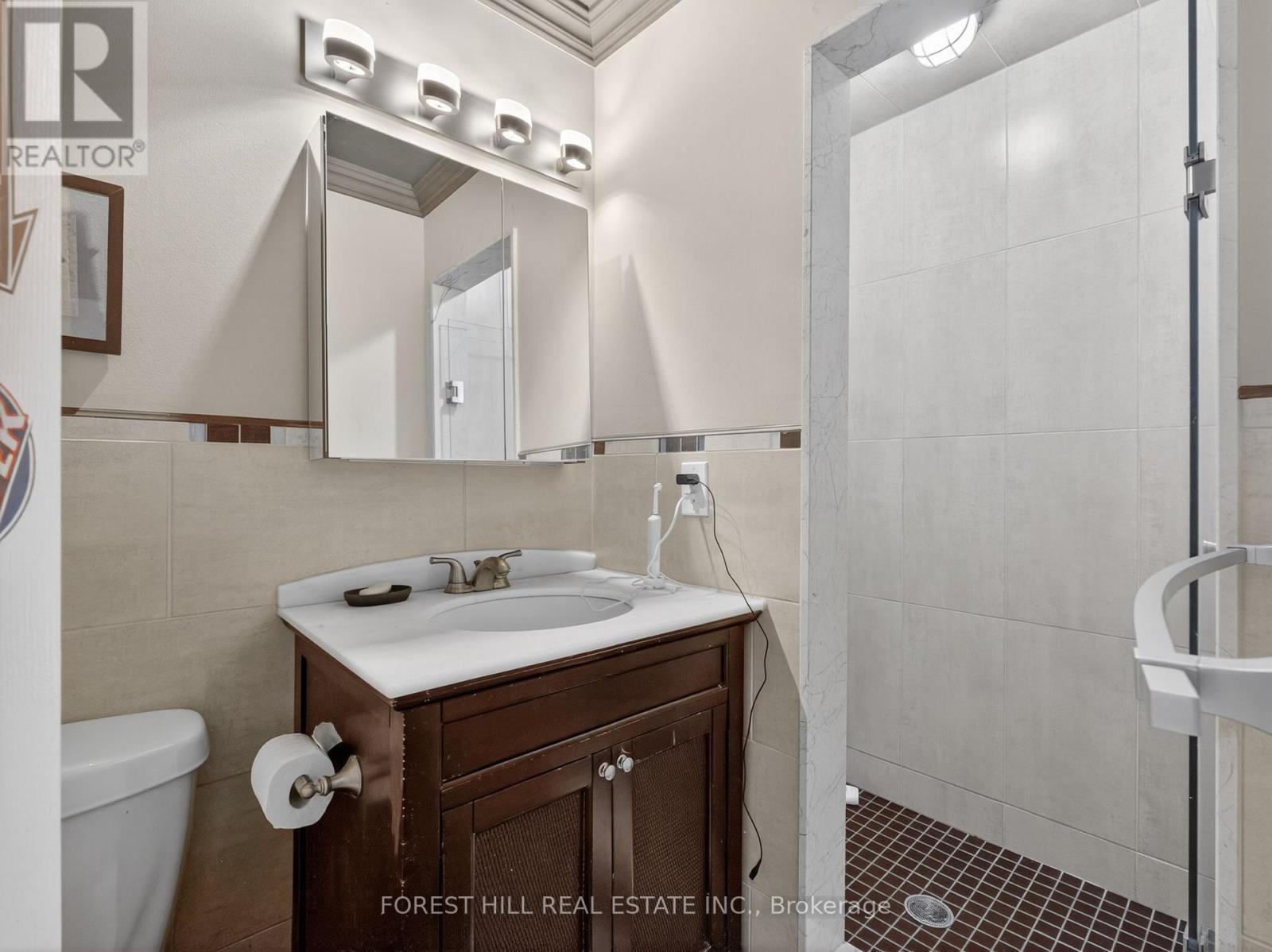 60 Gatcombe Circle, Richmond Hill, Ontario  L4C 9P5 - Photo 26 - N13024286