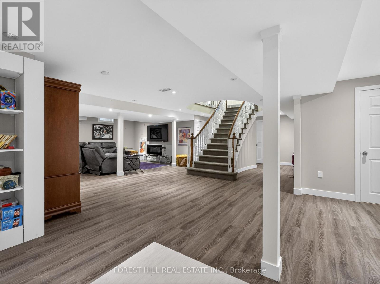 60 Gatcombe Circle, Richmond Hill, Ontario  L4C 9P5 - Photo 27 - N13024286