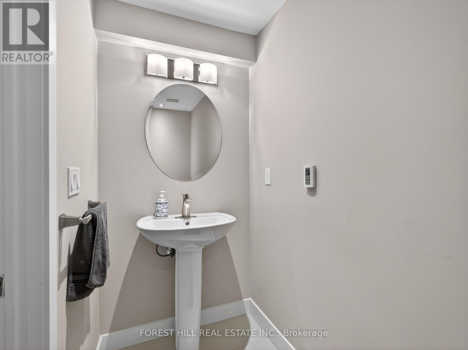 60 Gatcombe Circle, Richmond Hill, Ontario  L4C 9P5 - Photo 30 - N13024286