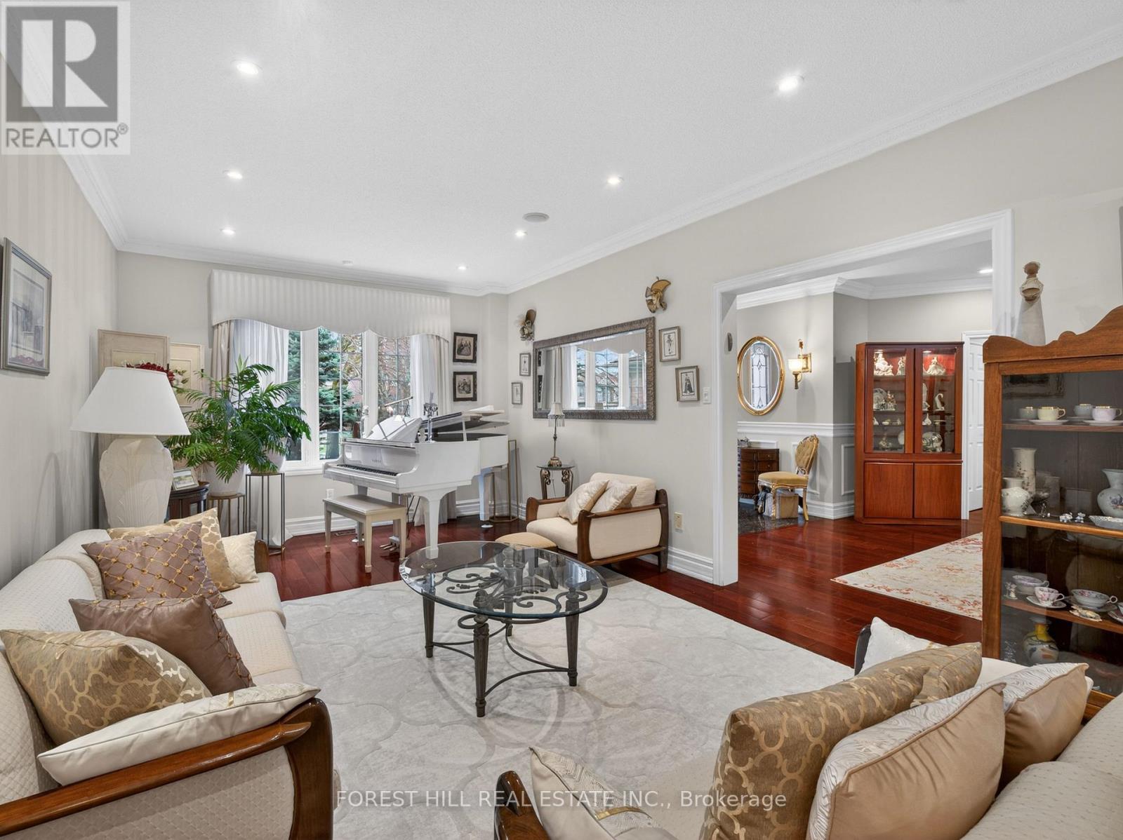 60 Gatcombe Circle, Richmond Hill, Ontario  L4C 9P5 - Photo 7 - N13024286